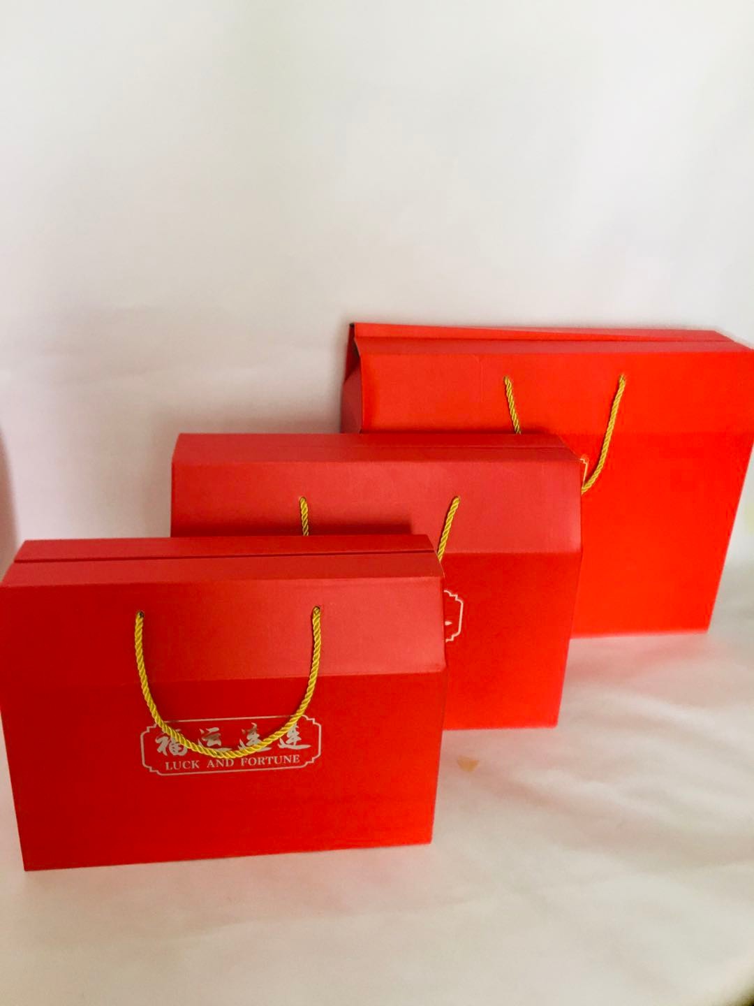 紙箱包裝如何設(shè)計(jì)才能做的更好？設(shè)計(jì)造型新穎別致，存儲(chǔ)運(yùn)輸方便