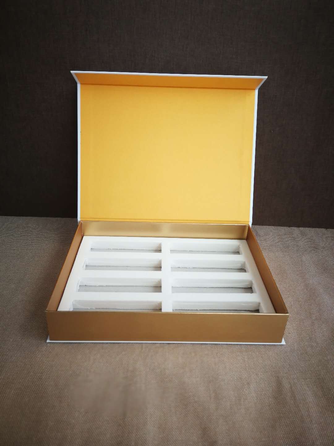 讓保健品包裝盒代替產(chǎn)品來說話，鄭州禮盒廠家做到了