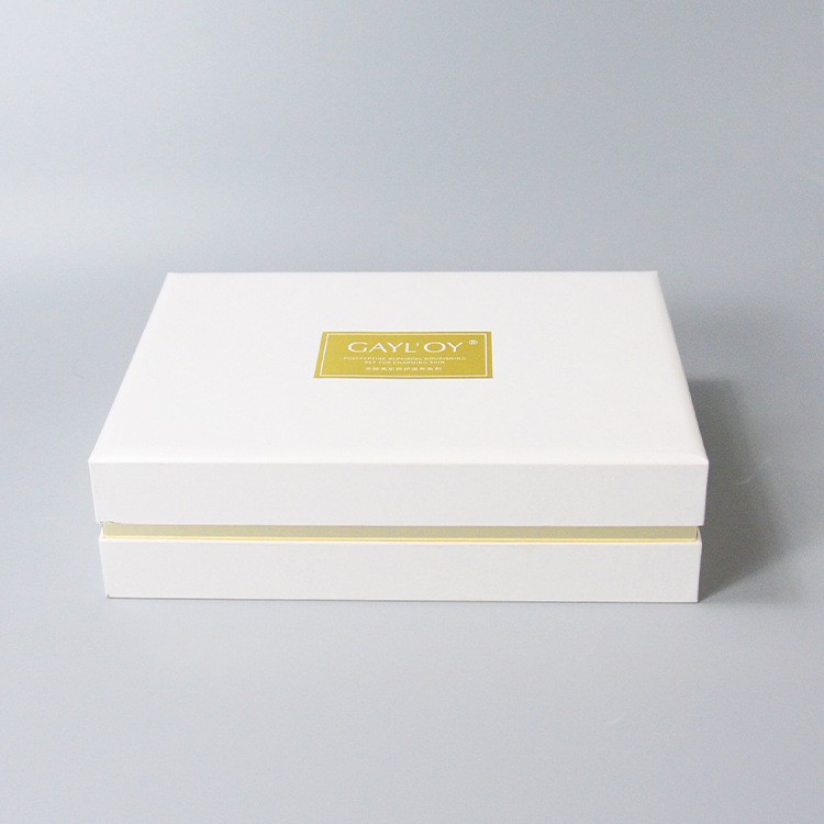 裝化妝品的包裝盒，定制多少錢(qián)一個(gè)？